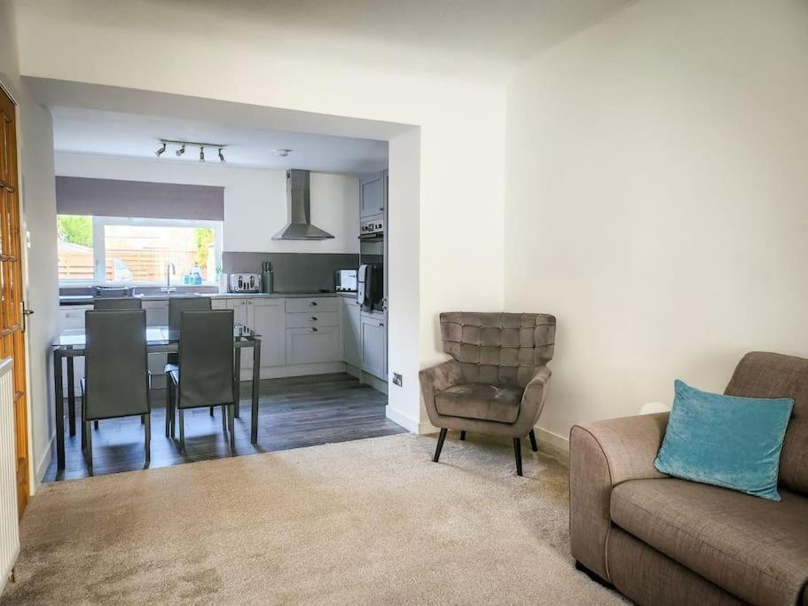 Central 2-Bedroom Bunglow With Double Sofa Bed Carnoustie Kültér fotó