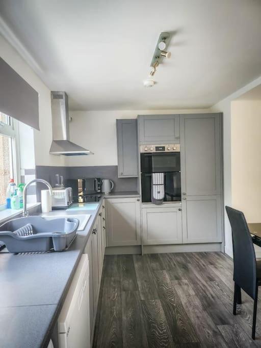 Central 2-Bedroom Bunglow With Double Sofa Bed Carnoustie Kültér fotó